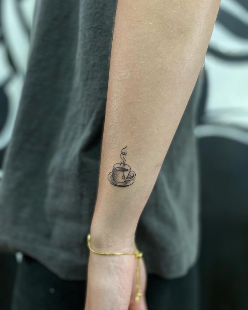 balinine.tattoo_1724903635_3445063851031782096_60352747052