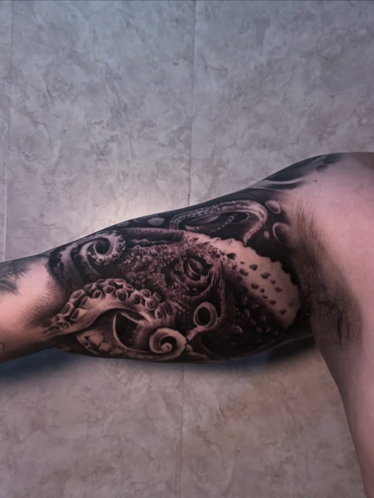 balinine.tattoo_1771576065_3836552908247082544_60352747052